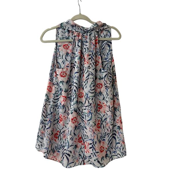 Cabi Sleeveless Blouse Top Style #5537 White Red Floral Womens Small V-Neck - Picture 2 of 6